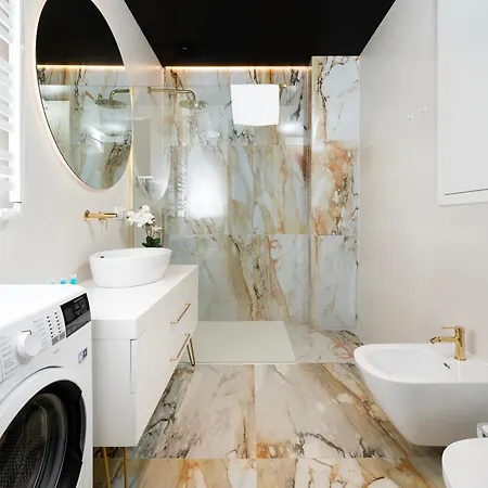 Jaracza 21 Luxury Apartment